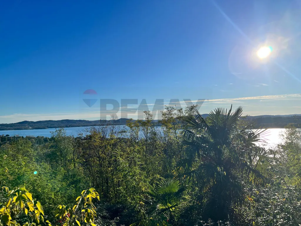 Jardin - Buildable Land with Lake View in Gavirate