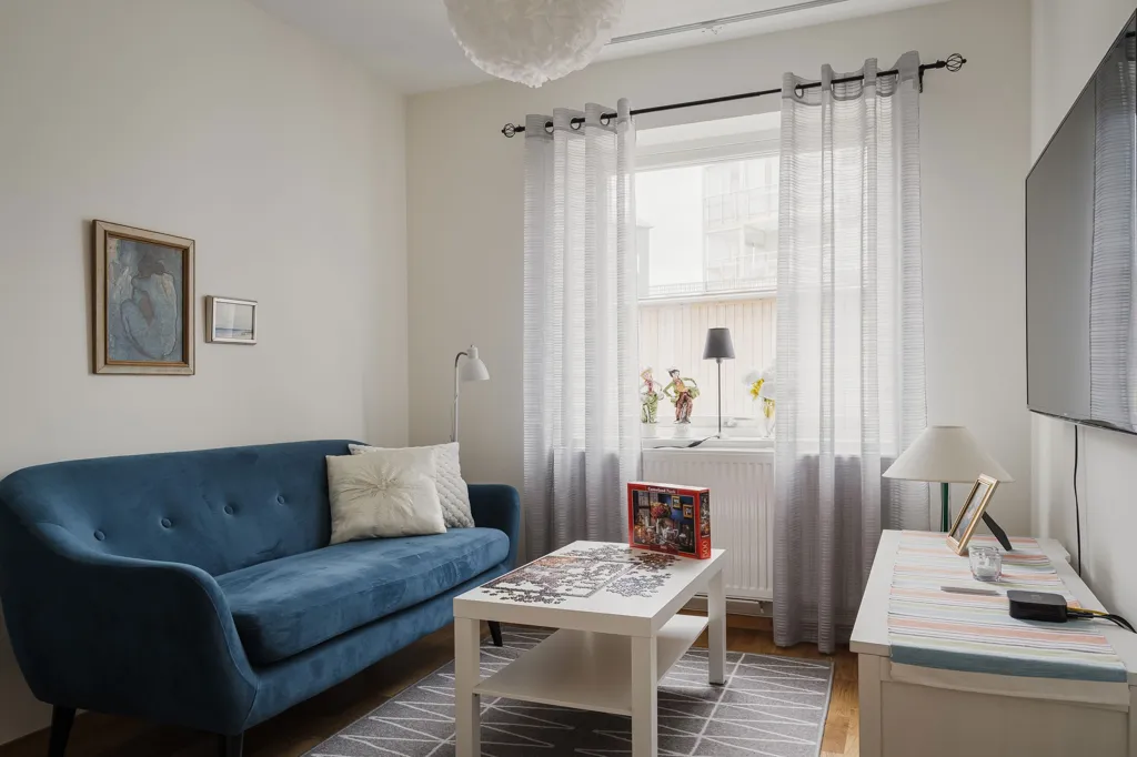 Elutuba - Modern Apartment with Balcony in Sörböle
