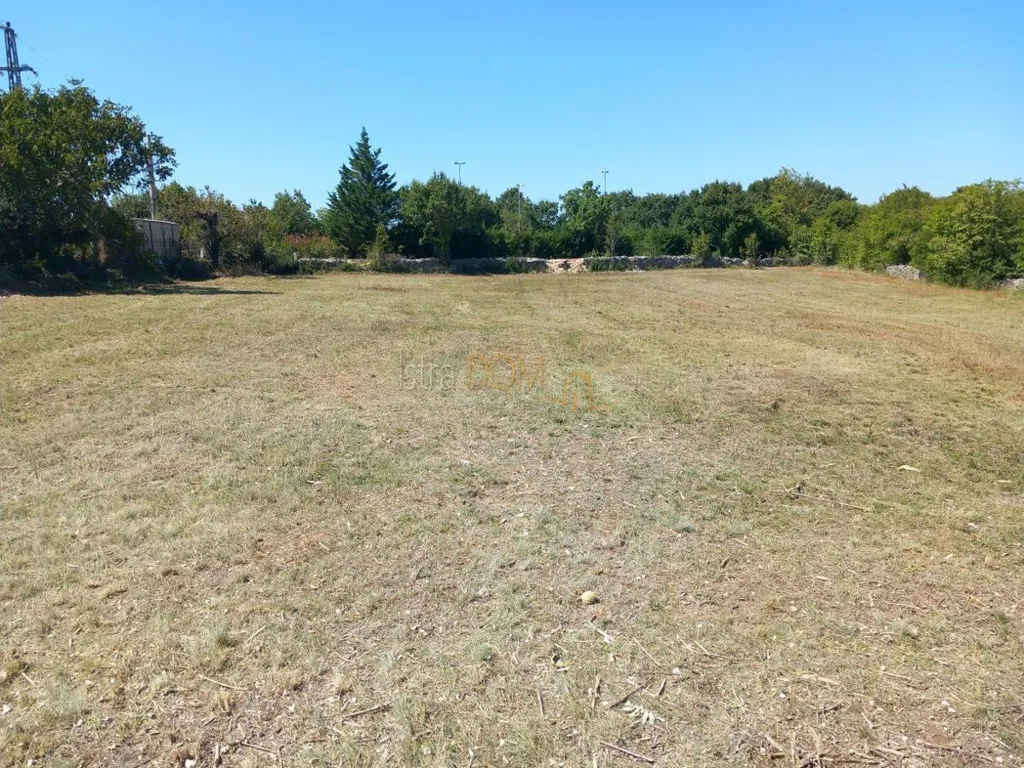 Aed - Building Plot in Quiet Village, Butkovići