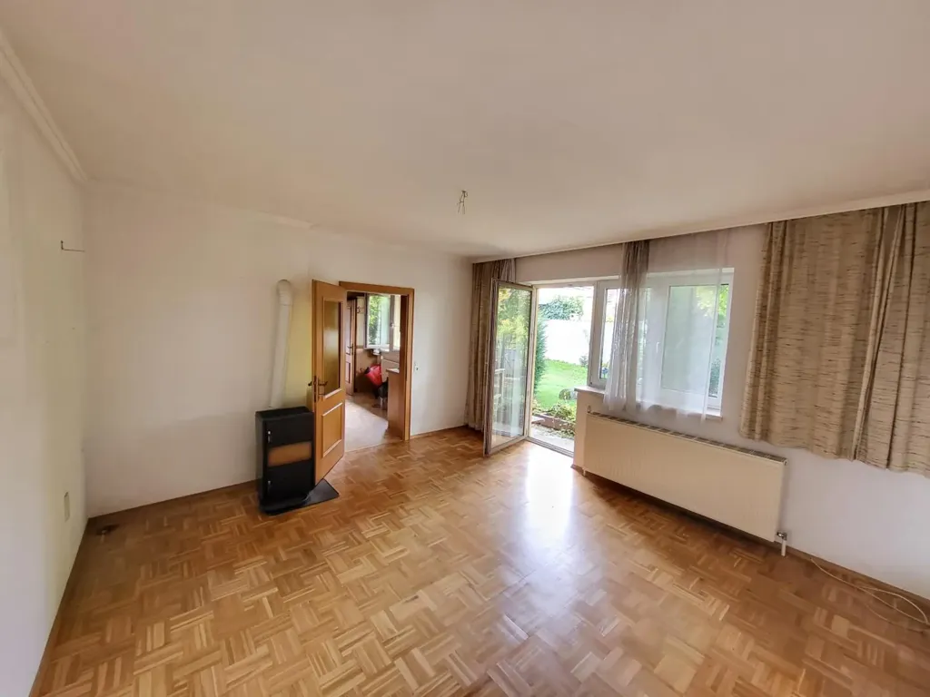 Soggiorno - House with Wine Cellar in Heldenberg