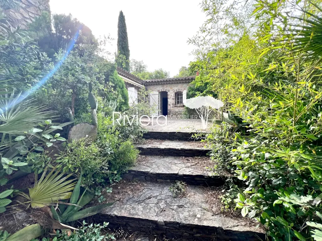 Terrasse - Villa à Rénover avec Terrasse à Gassin
