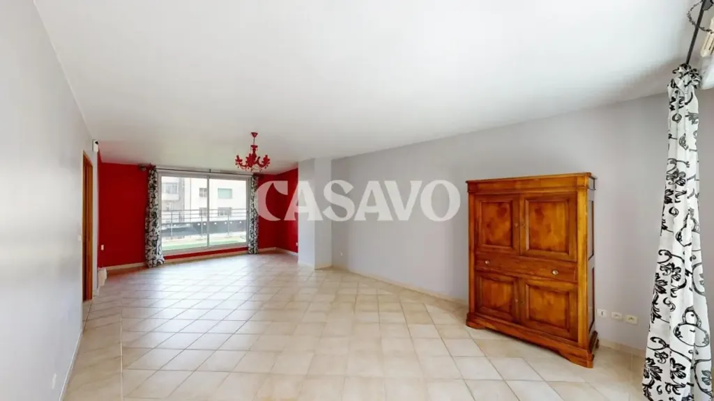 Séjour - Appartement Familial avec Terrasse à Marseille-Vauban