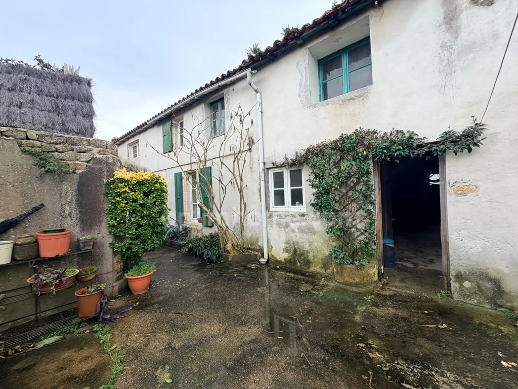 Aed - Charming 10-Piece House with Workshop in Ars-en-Ré