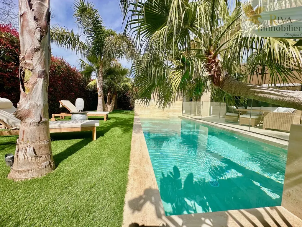Piscine - Villa avec piscine et jardin à Sanary-sur-Mer