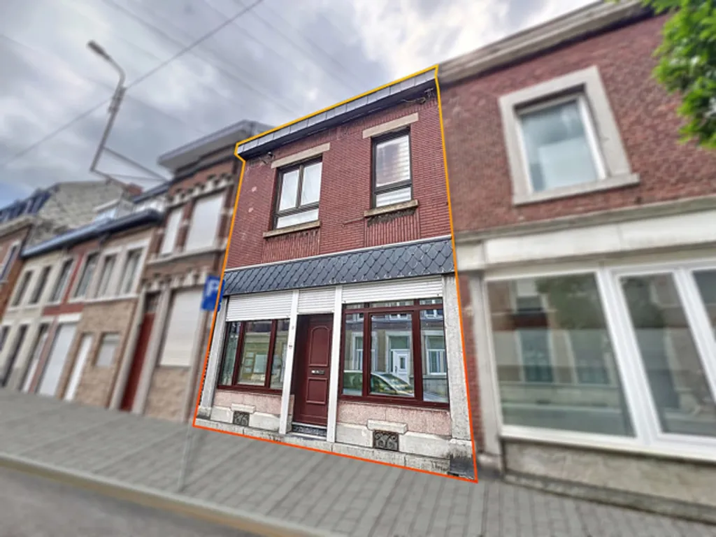 Extérieur - Maison 2 Façades avec Panneaux Solaires à Herstal