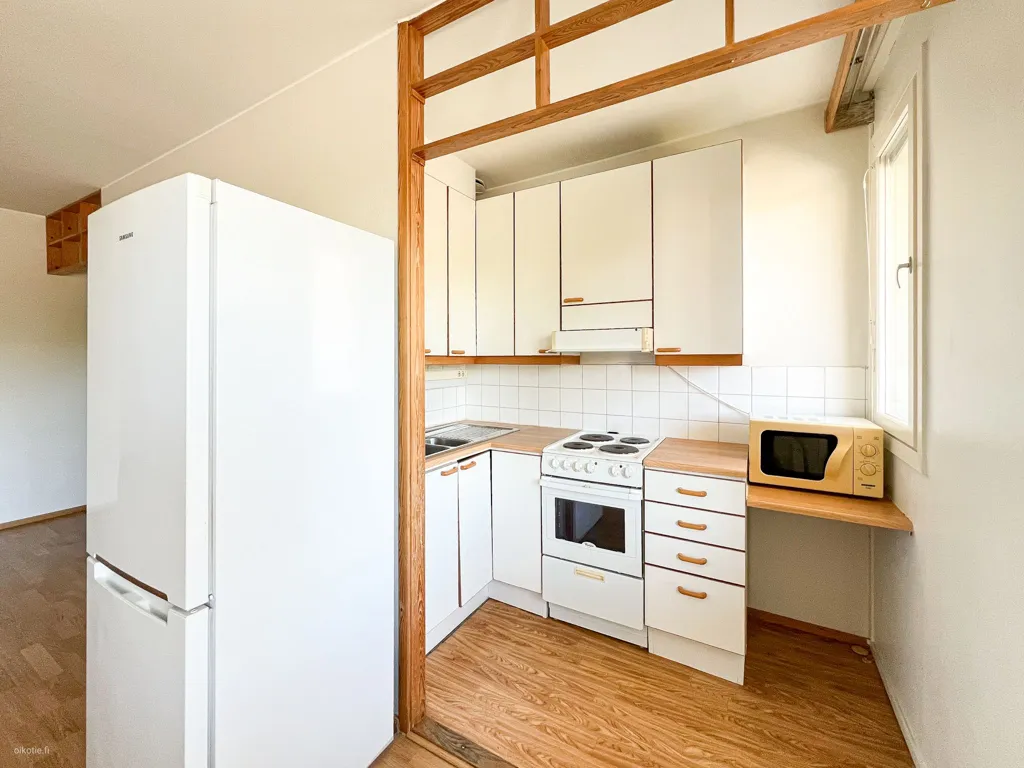 Köök - Efficient 2-Bedroom Apartment in Leppävaara