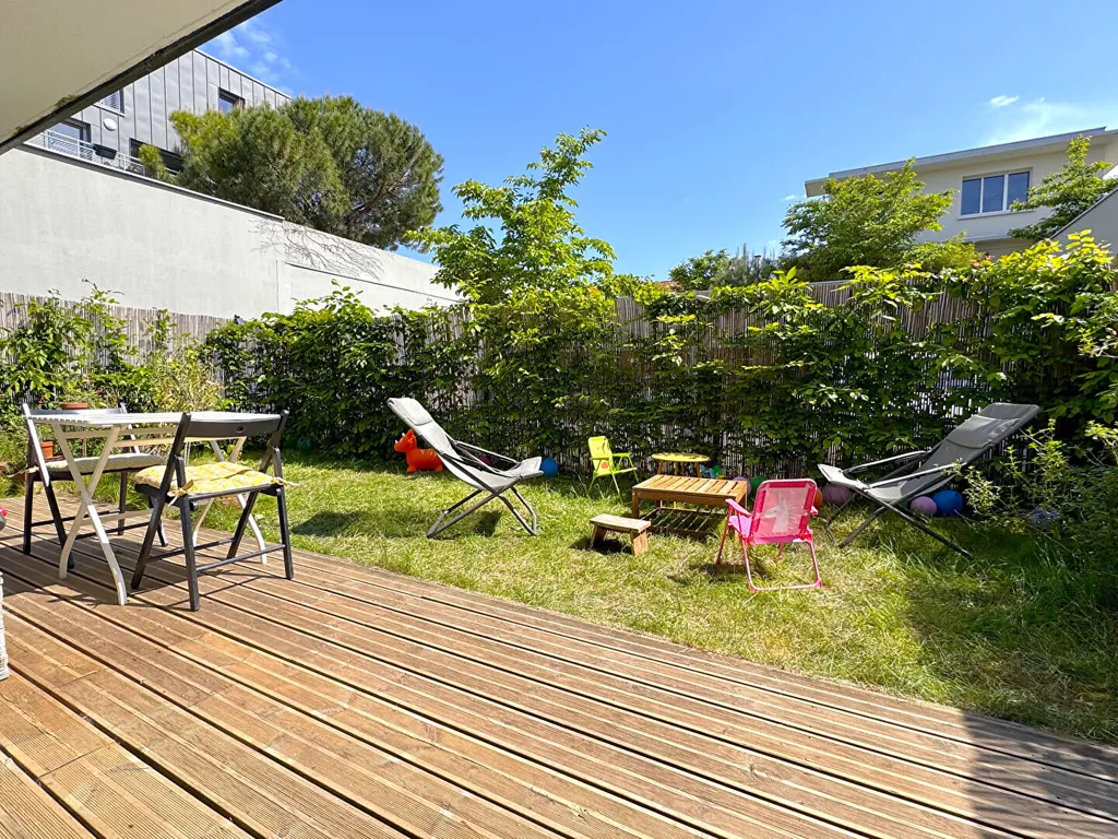 Terrazza - Modern Flat with Private Garden in Pantin