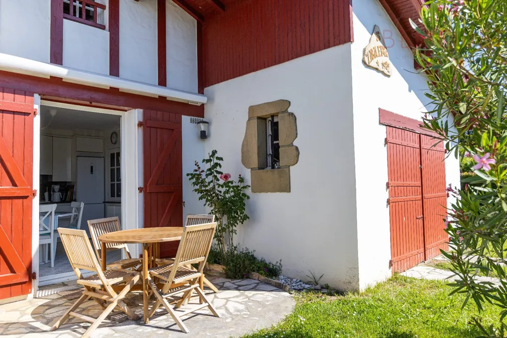 Terrass - Basque-Style House with Pool near Bidart Beach