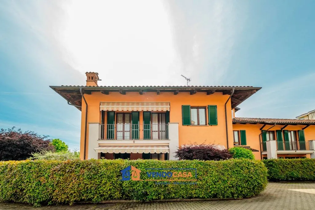 Välivaade - Apartment with Balcony and Box in Fossano