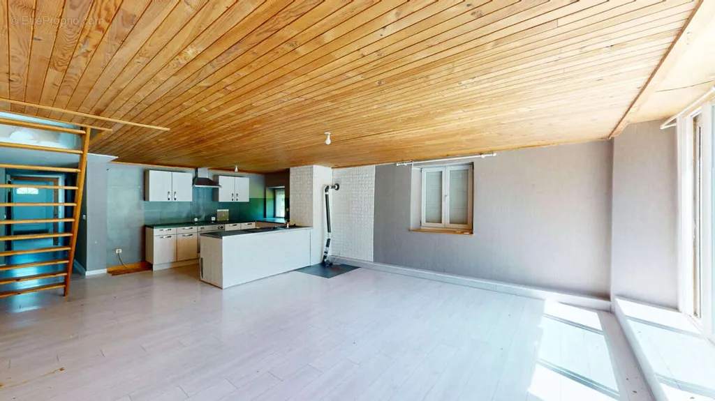 Maison 5 pièces à Chaux-Les-Passavant