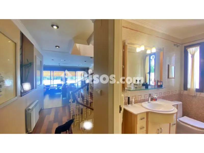Salles de bain - Luxury Chalet with Pool in Alicante Golf