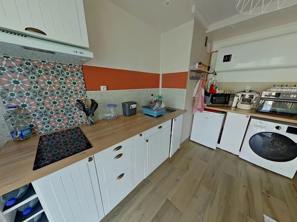 Cuisine - Appartement Rénové avec Parking à Châtellerault