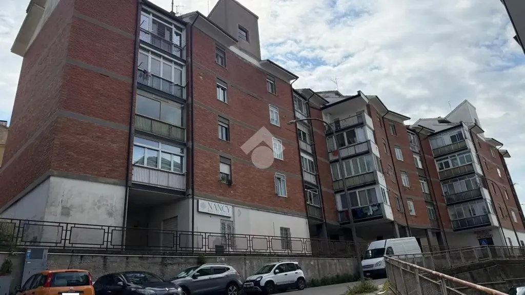 Extérieur - Apartment with Balcony in Potenza