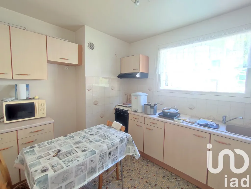 Cuisine - Appartement T3 avec Balcon à Ussel