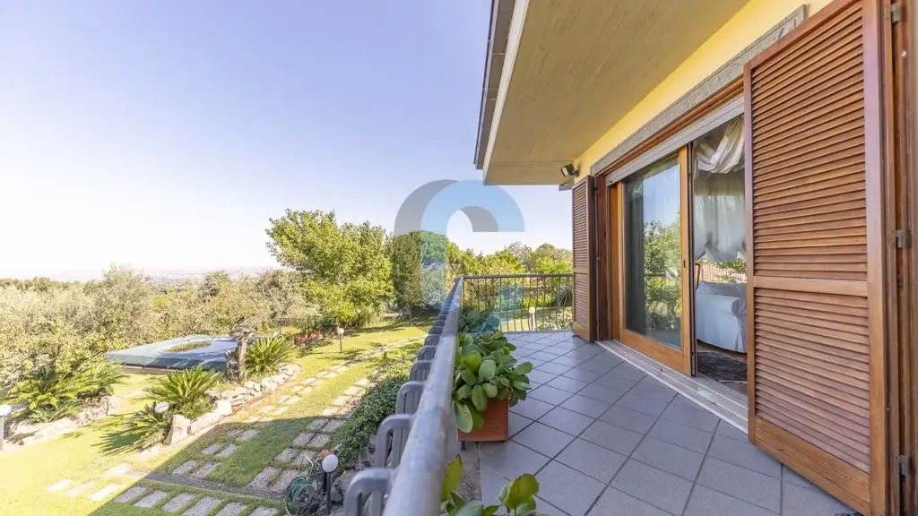 Balcon - Villa with Pool and Garden in Frascati