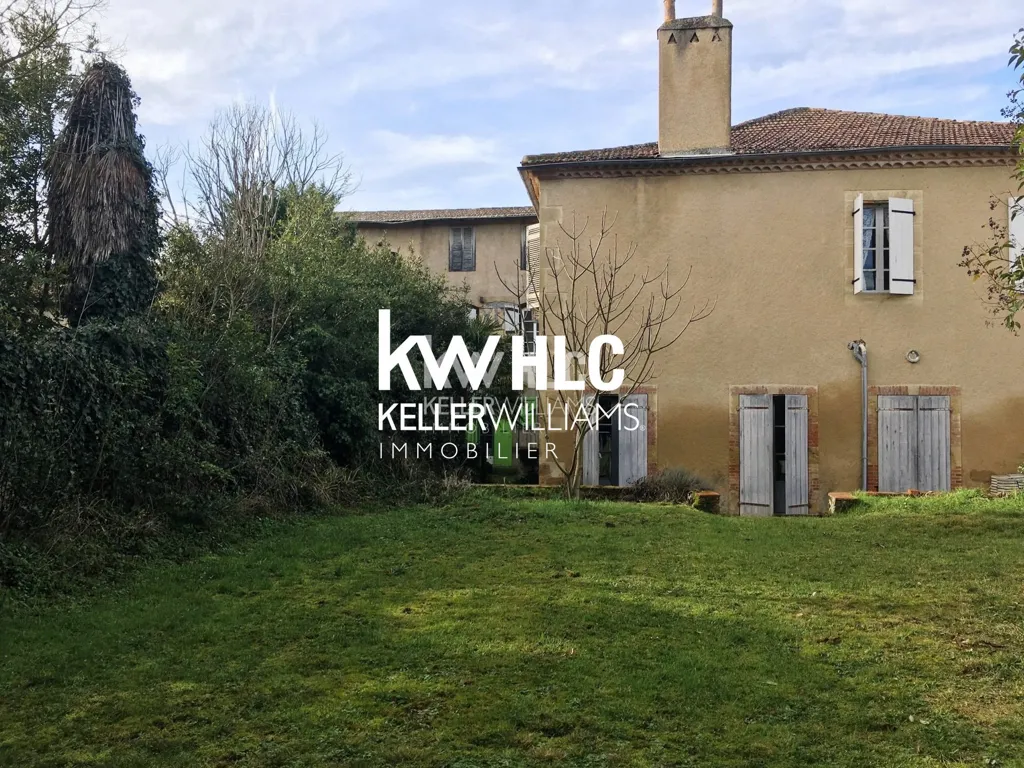 Aed - City House with Garden in Mirande