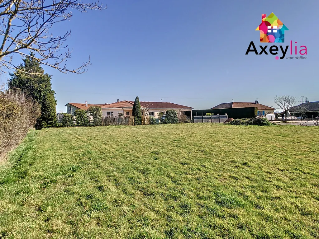 Garden - Constructible Plot near Mably