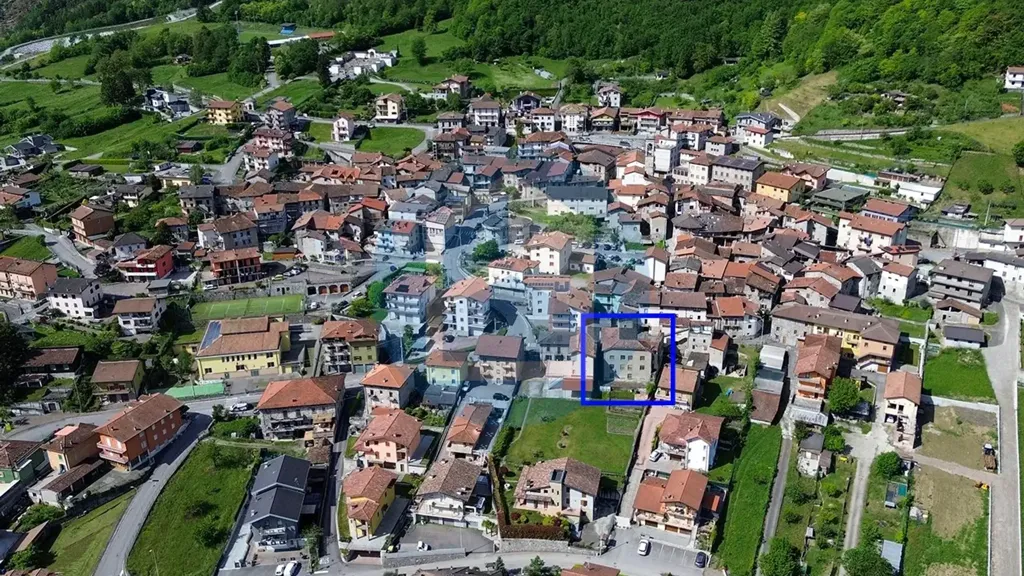 Vue aérienne - Multipurpose House to Renovate in Ono San Pietro