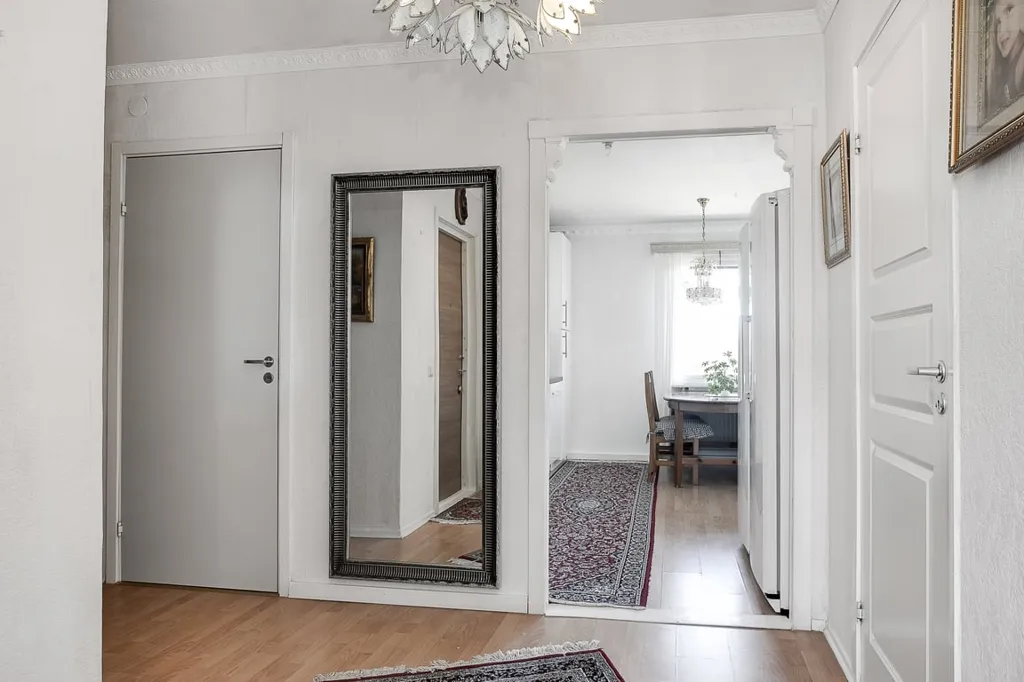Esik - Renovated Flat with Glass Balcony in Kalmarhus