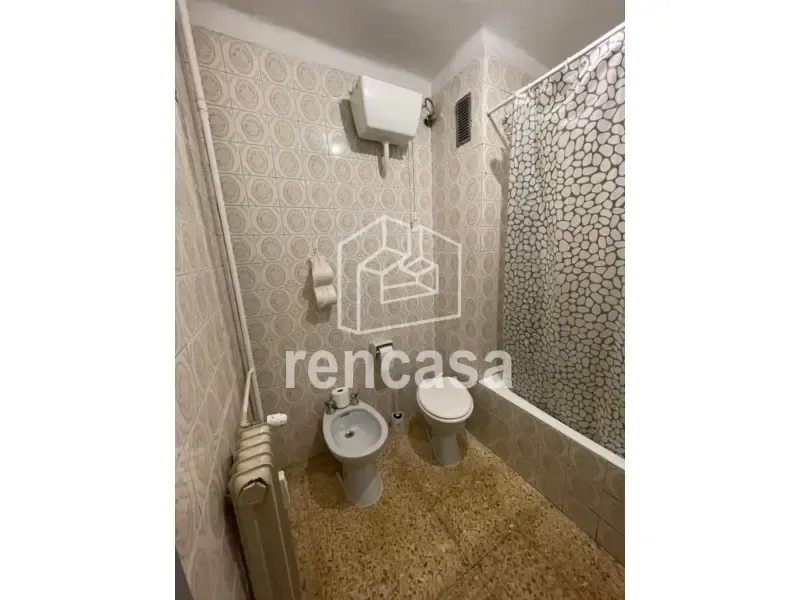 Vannitoad - Spacious Flat with Balcony in Instituts