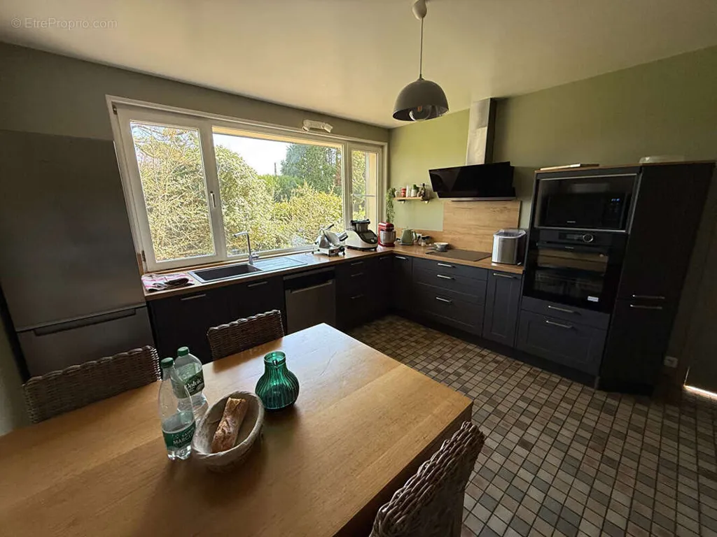 Cuisine - Maison d'Architecte avec Parc à Sées