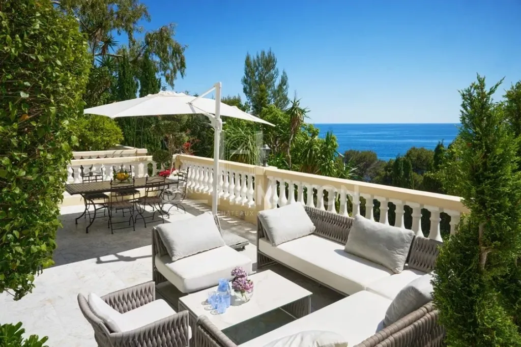 Terrasse - Villa Belle Époque Vue Mer à Cap-d'Ail