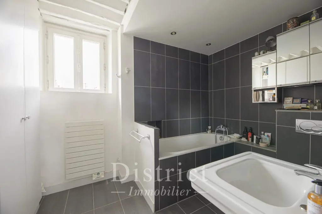 Bagni - Triplex with Notre Dame View on Île St Louis
