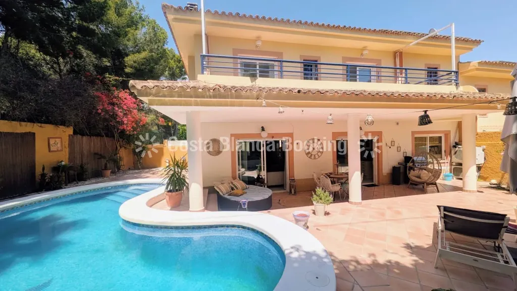 Bassein - Pared Villa with Pool near Albir Beach