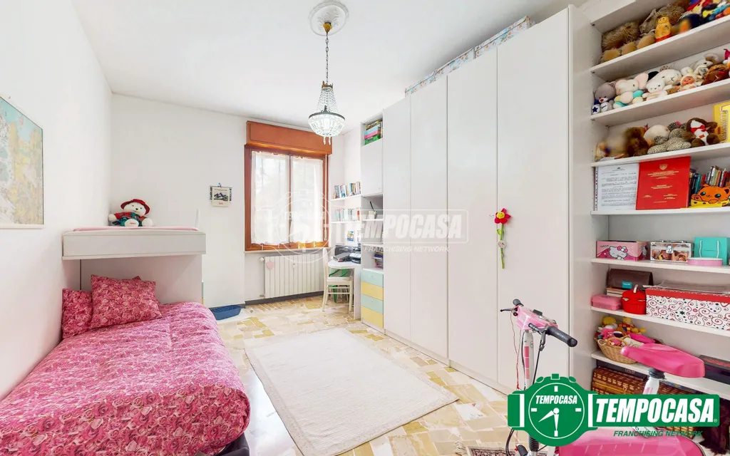 Magamistoad - Apartment with Balcony and Parking in Ovada