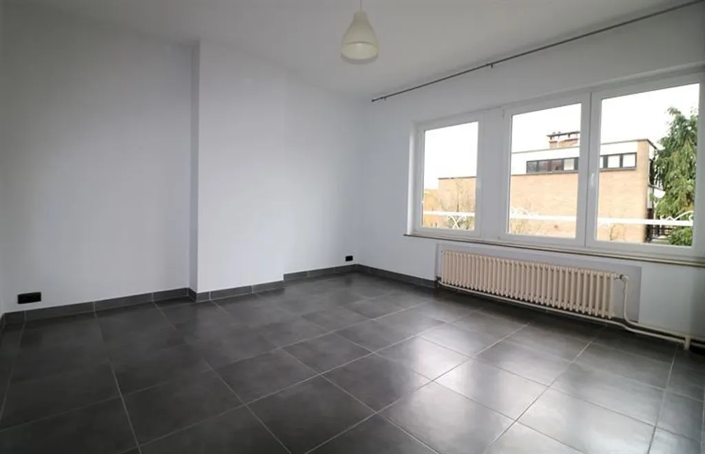 Pièces - Maison Rénovée avec Jardin et Terrasse à Auderghem