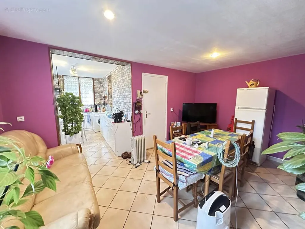 Salle à manger - Appartement T2 au Calme avec Jardin à Rouen