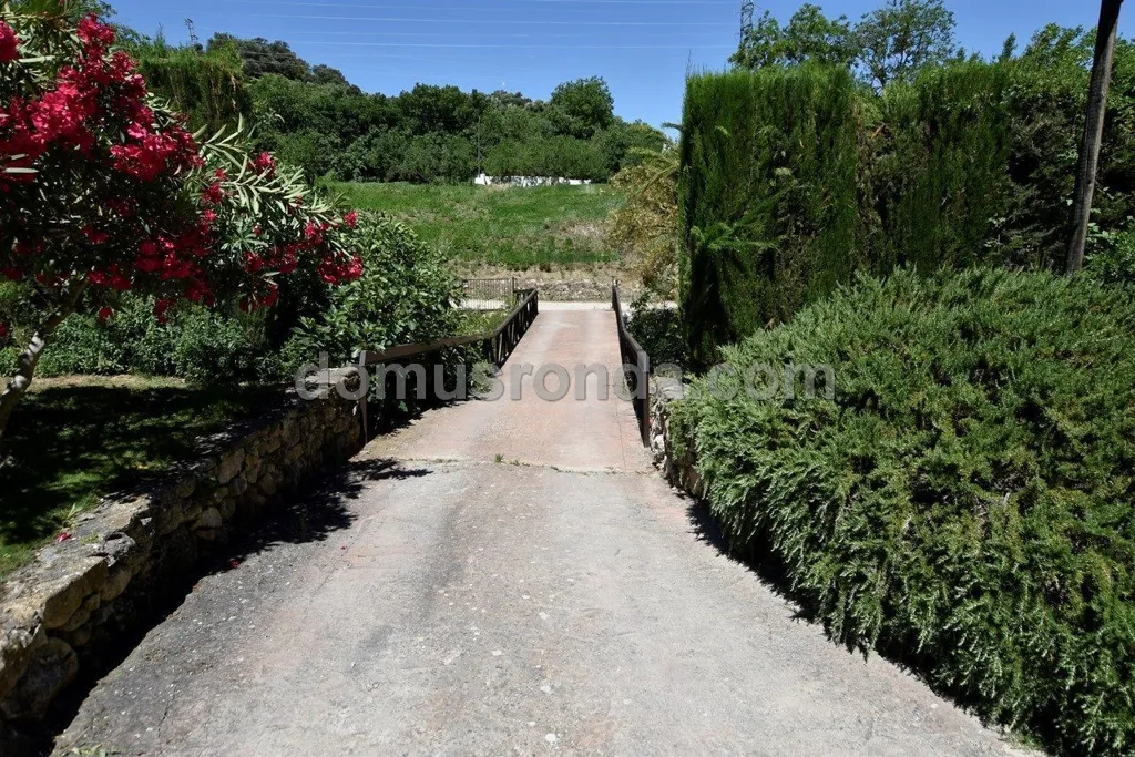 Exterior - Rustic House with Pool in Ronda