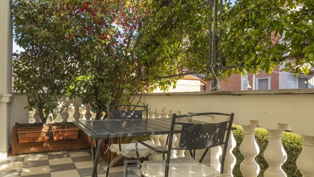 Terrasse - Historic Villa with Central Location in Grignasco