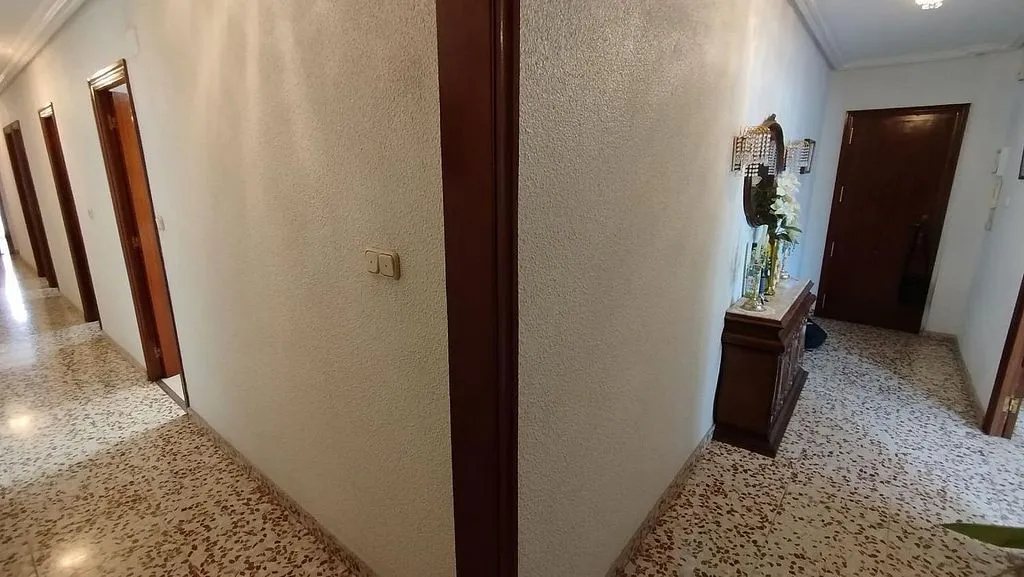 hallway_entrance