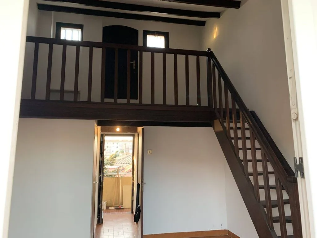 Pièces - Immeuble de Rapport avec Appartements à Aix-en-Provence