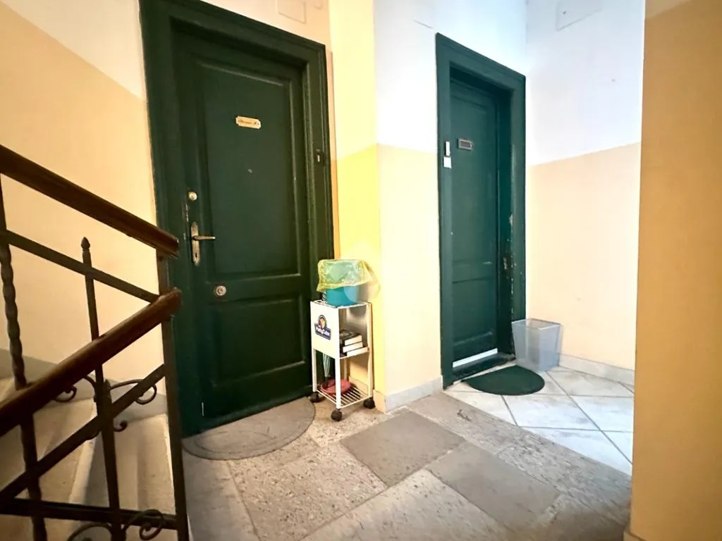 Esik - 2-Bedroom Apartment with Green View in Trieste