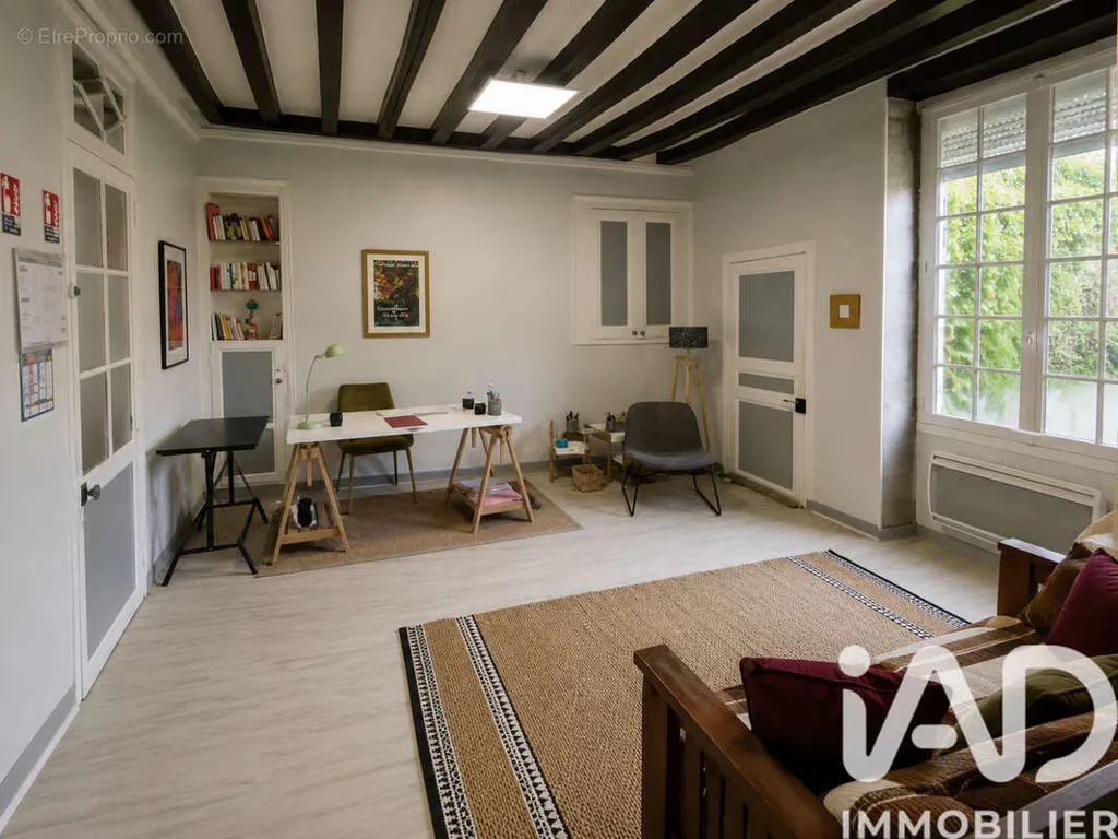Living Room - Professional Space near Angers
