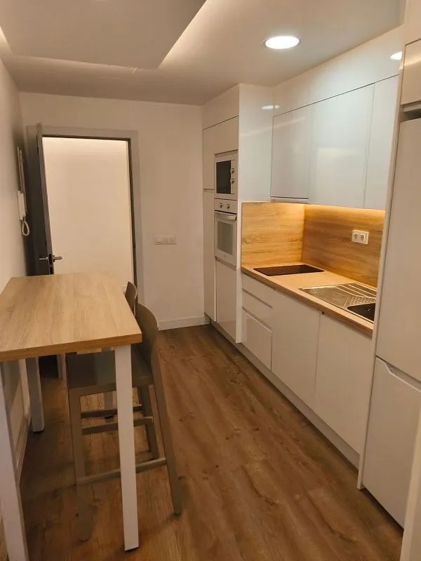 Cuisine - 1-Bedroom Flat with Terrace in City Centre