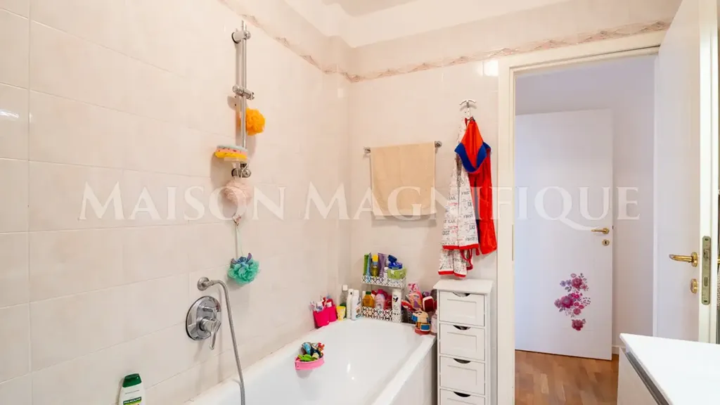 Vannitoad - Modernised Apartment with Monument View in Comacchio
