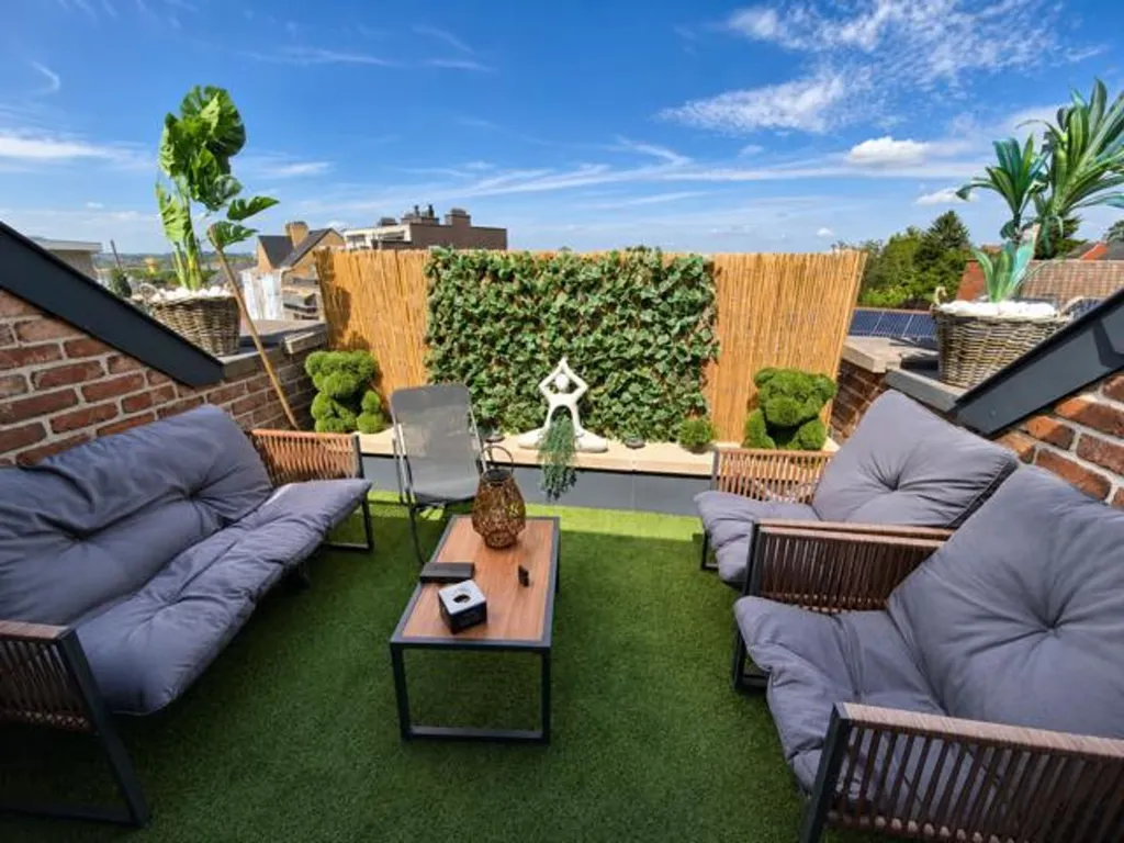 Terrazza - Apartment with Terrace in Charleroi Mont-Sur-Marchienne