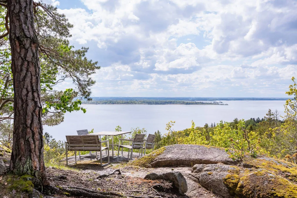 Aed - Plot with Scenic View for Development in Norrköping Area