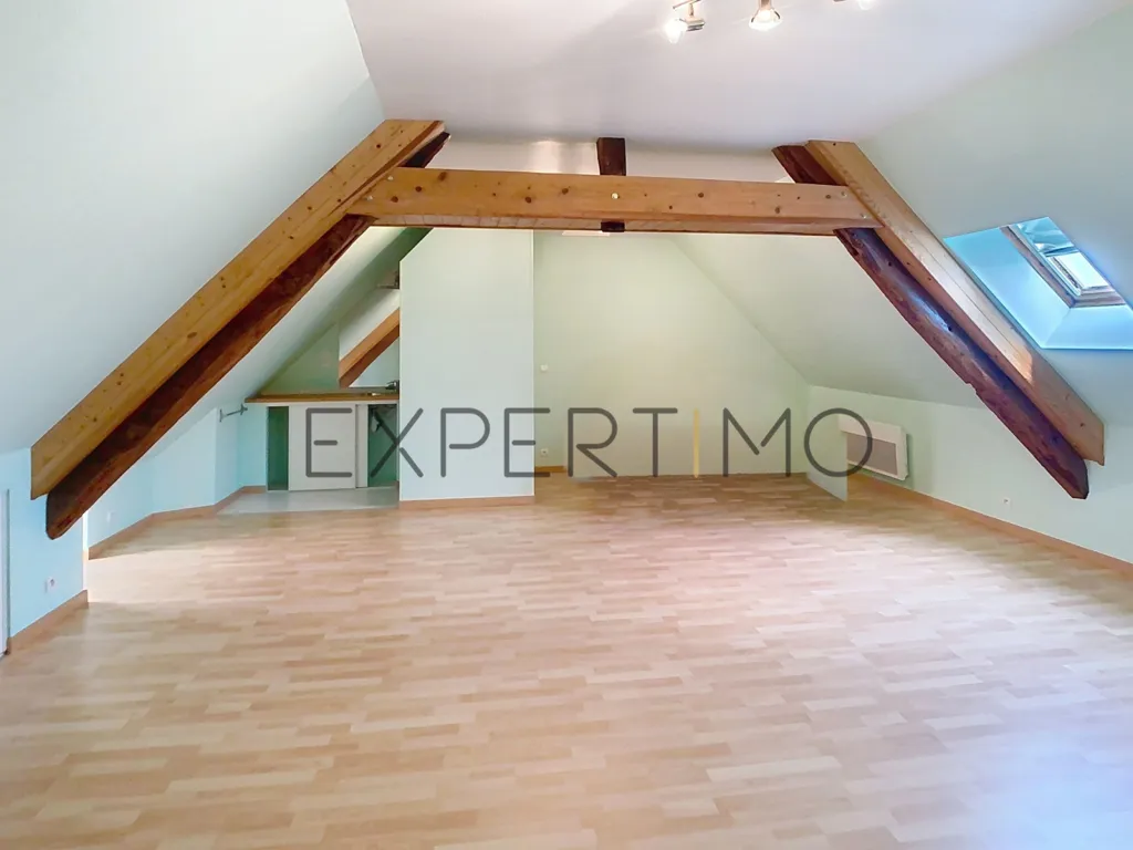 Rooms - Renovated Stone House with Workshop in Noyers-Bocage