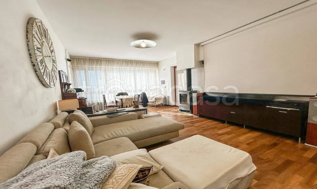 Séjour - Rearranged Apartment with Balcony in Santena