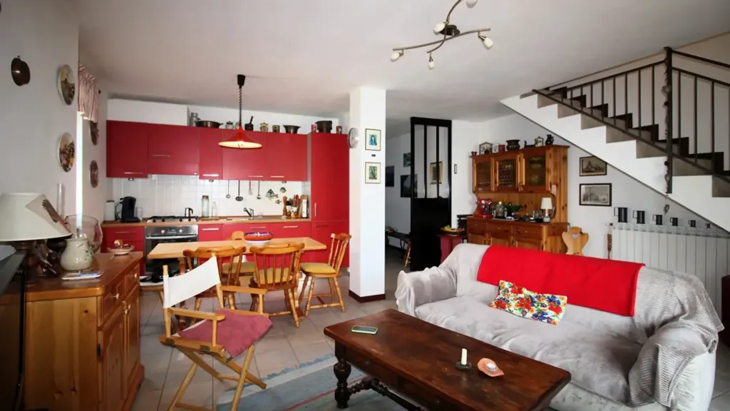 Séjour - Two-Level Apartment with Terraces in Alta Valle Intelvi