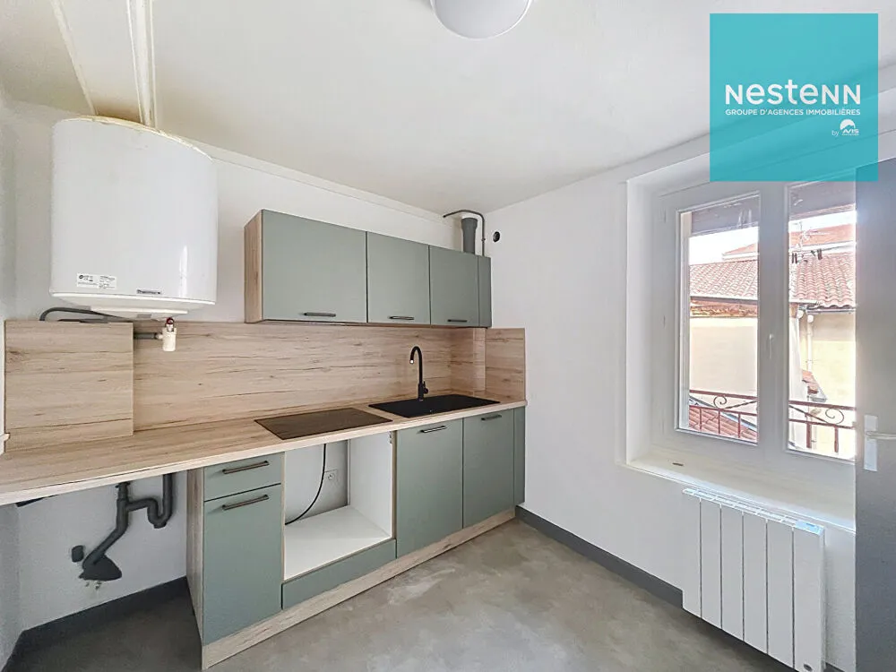 Cuisine - Appartement Rénové avec Balconnet au Centre de Montbrison