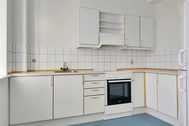 Cuisine - 4-Bedroom Apartment with Balcony in Tønder