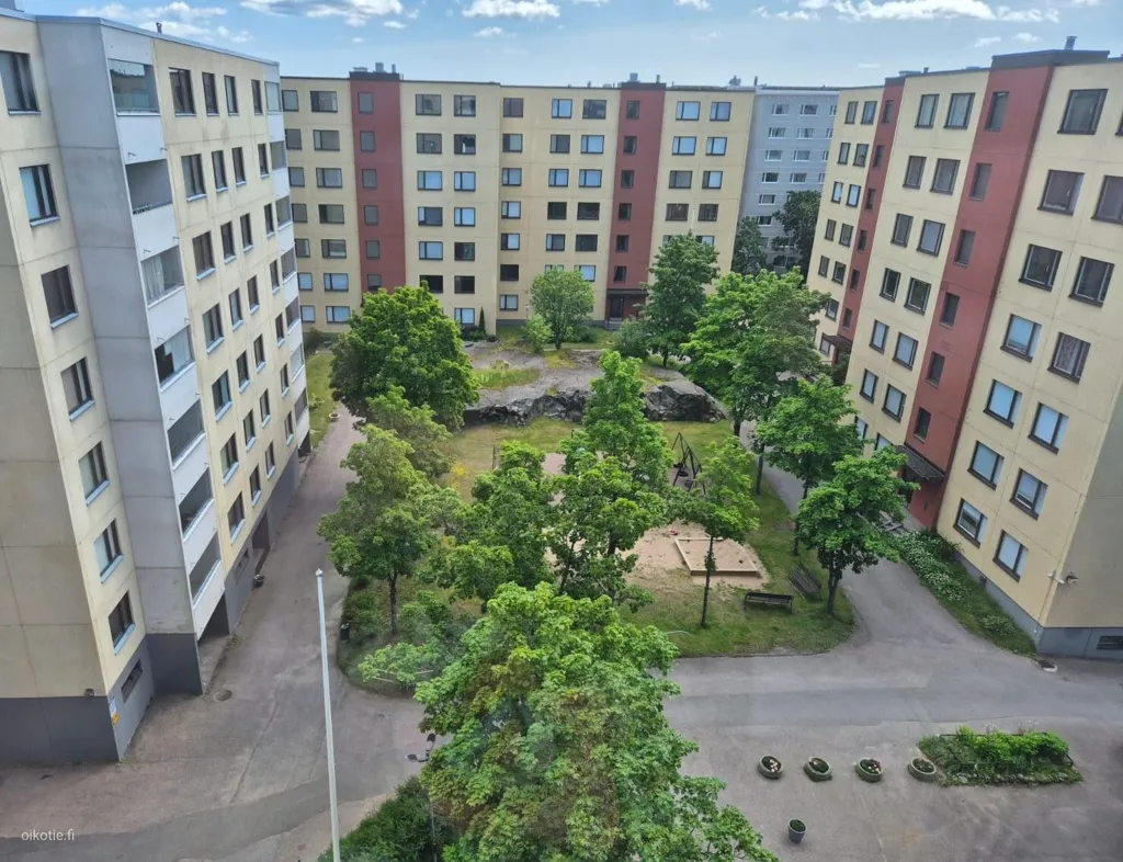 Giardino - 7th Floor Apartment with Balcony in Malmi, Helsinki