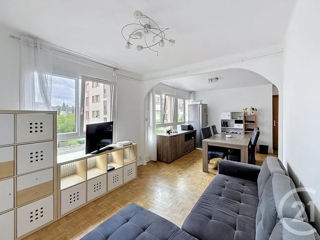 Séjour - Appartement F4 Traversant à Dijon