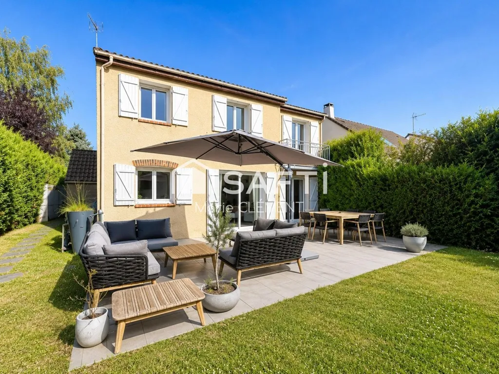 Aed - House with Garden in Lesigny