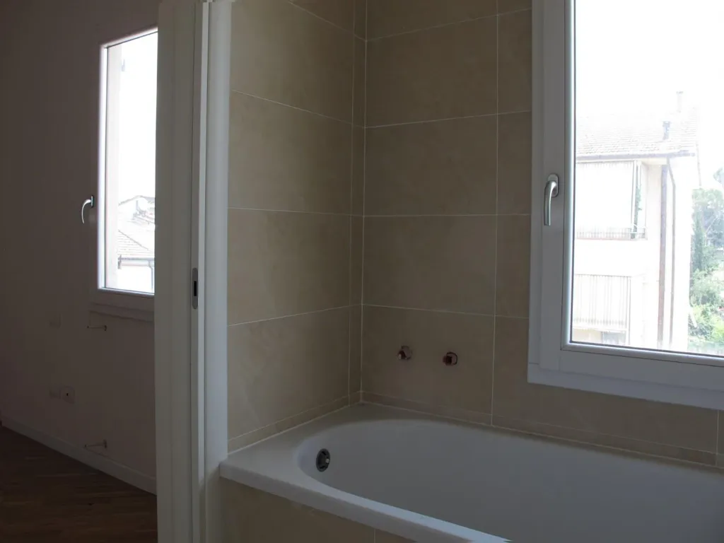 Vannitoad - Rear-Facing Apartment near School in Empoli